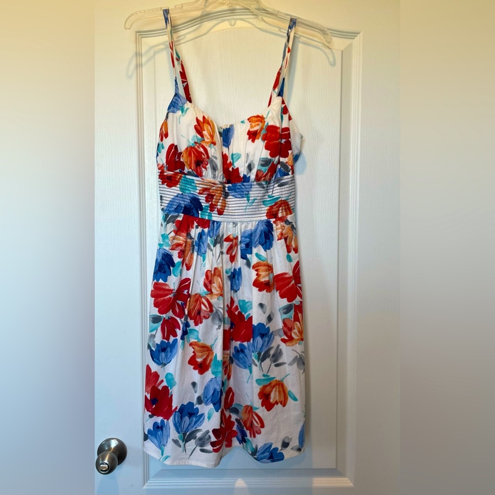 B. Smart dress.